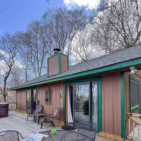 Maple Chalet